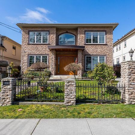 An Yang House Lägenhet Burnaby Exteriör bild